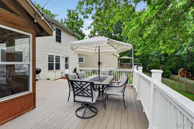 1457 Greenfield Crossing Court, Ballwin, MO 63021