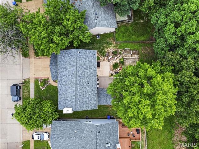 1457 Greenfield Crossing Court, Ballwin, MO 63021