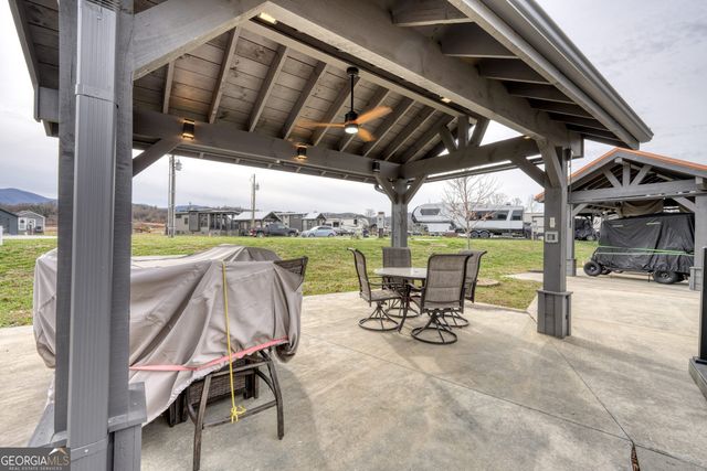 465 Mtn Creek Road, Blairsville, GA 30512