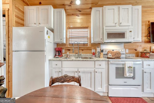 465 Mtn Creek Road, Blairsville, GA 30512