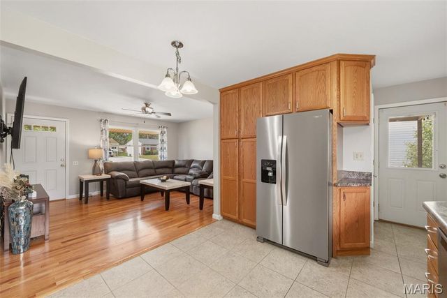 3242 Ipswich Lane, St Charles, MO 63301