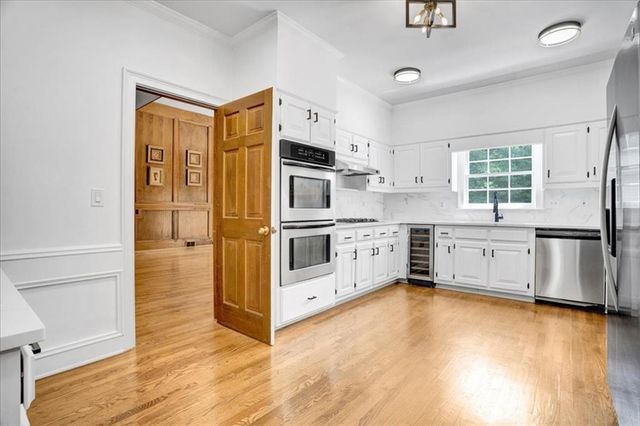 1887 Chedworth Court, Stone Mountain, GA 30087