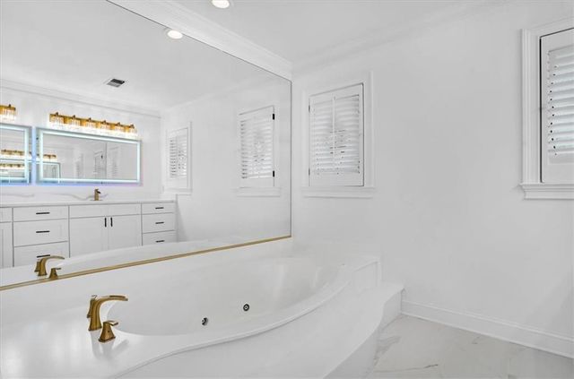 1887 Chedworth Court, Stone Mountain, GA 30087