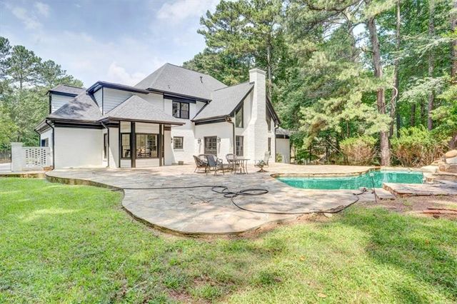 1887 Chedworth Court, Stone Mountain, GA 30087