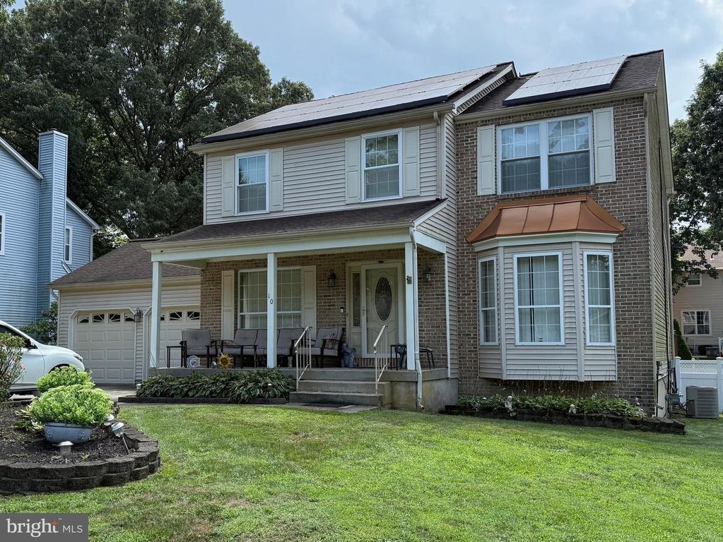 10 EASTON DR, Sicklerville, NJ 08081