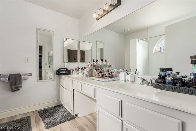 2236 Welsey Manor Drive, Las Vegas, NV 89156