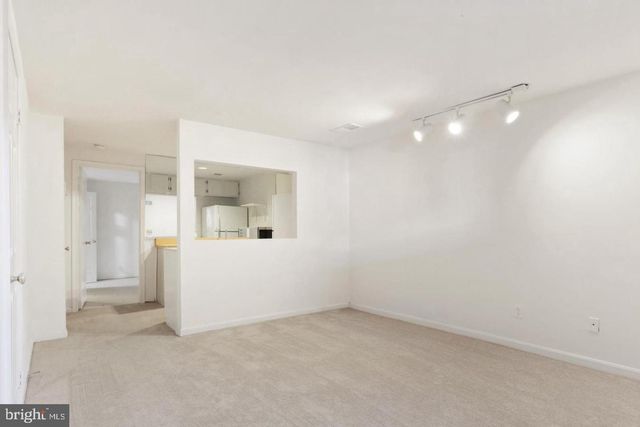 1454 N QUINN ST, Arlington, VA 22209