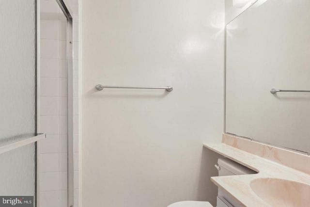 1454 N QUINN ST, Arlington, VA 22209