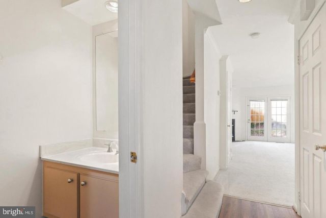 1454 N QUINN ST, Arlington, VA 22209