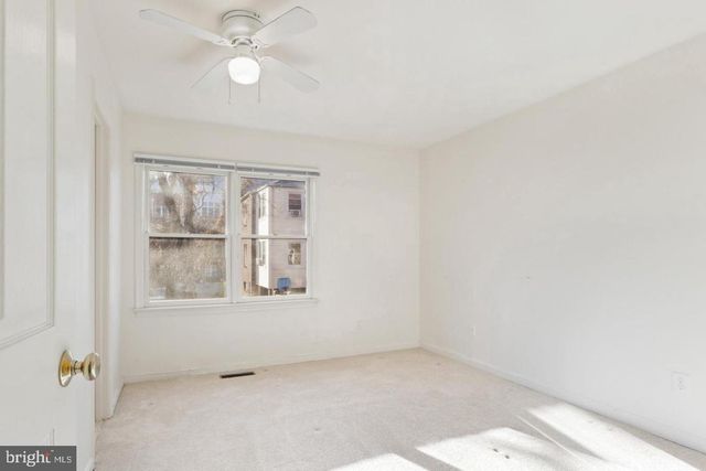 1454 N QUINN ST, Arlington, VA 22209