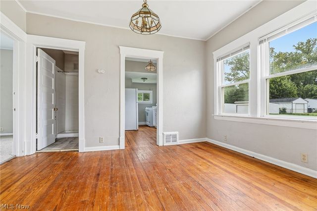 287 E 248th Street, Euclid, OH 44123
