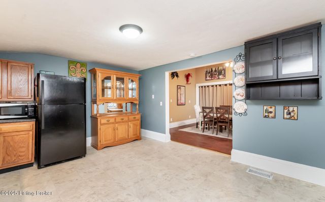 10101 Snively Ave, Jeffersontown, KY 40299