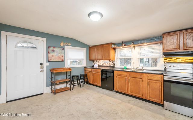 10101 Snively Ave, Jeffersontown, KY 40299