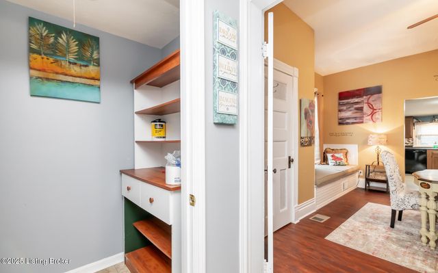 10101 Snively Ave, Jeffersontown, KY 40299