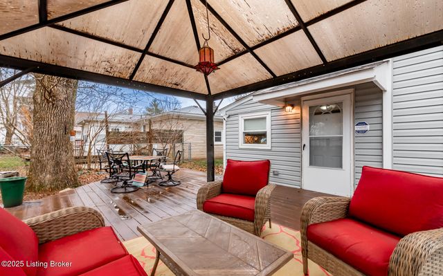 10101 Snively Ave, Jeffersontown, KY 40299