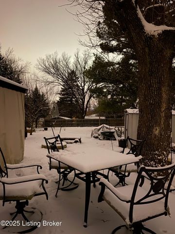 10101 Snively Ave, Jeffersontown, KY 40299