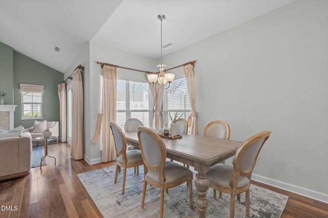 5224 Niagra Drive, Chapel Hill, NC 27517