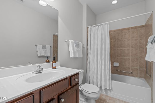 5224 Niagra Drive, Chapel Hill, NC 27517