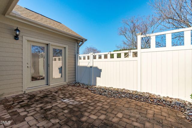 5224 Niagra Drive, Chapel Hill, NC 27517