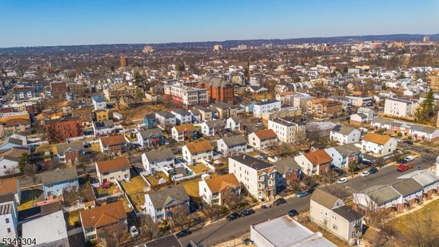 493 S 12Th St, Newark City, NJ 07103