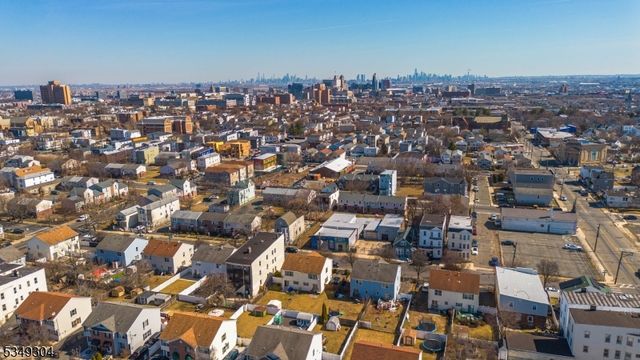 493 S 12Th St, Newark City, NJ 07103