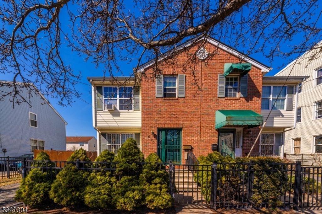 493 S 12Th St, Newark City, NJ 07103