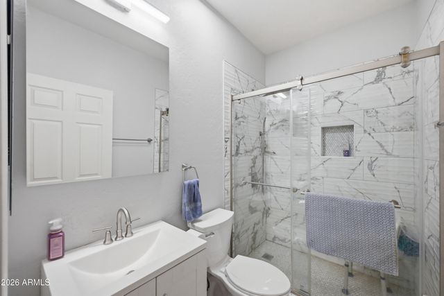 888 E CARLA VISTA Drive, Gilbert, AZ 85295