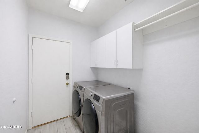 888 E CARLA VISTA Drive, Gilbert, AZ 85295