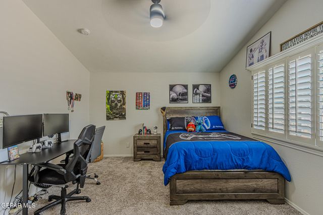 10269 Valle De Oro Drive, Socorro, TX 79927