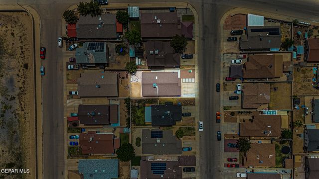 10269 Valle De Oro Drive, Socorro, TX 79927