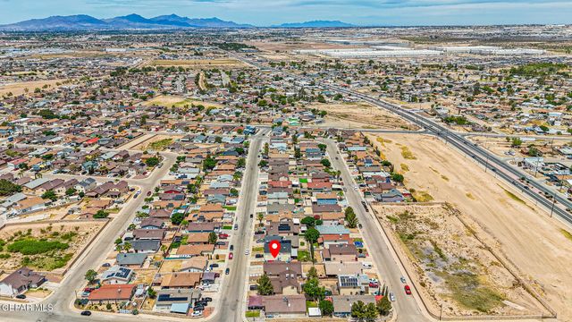 10269 Valle De Oro Drive, Socorro, TX 79927