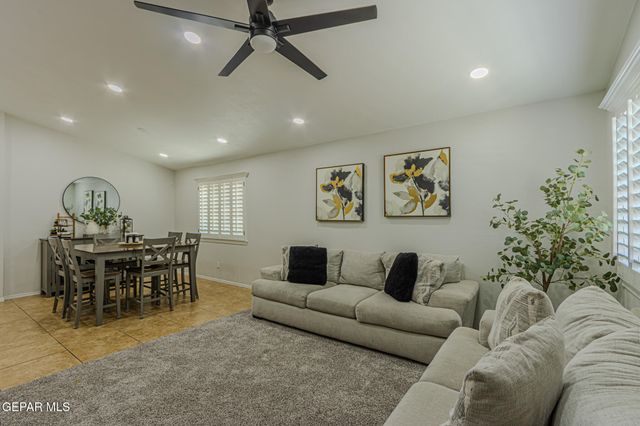 10269 Valle De Oro Drive, Socorro, TX 79927