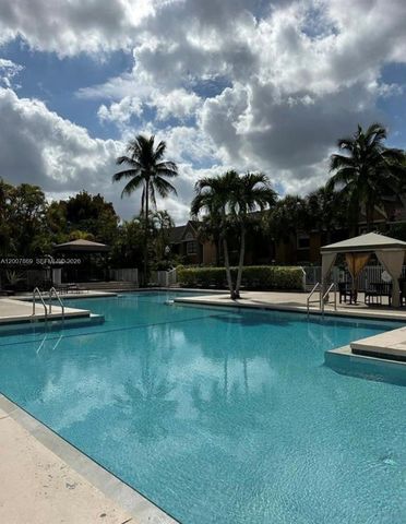 15570 SW 105th Ln 1718, Miami, FL 33196