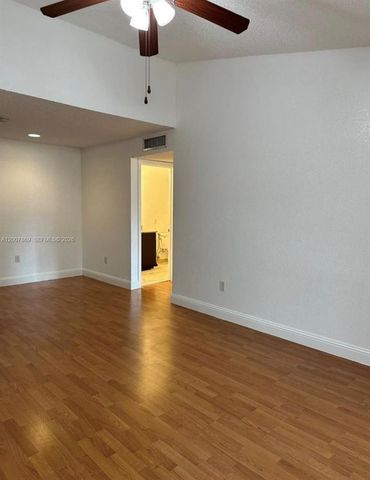 15570 SW 105th Ln 1718, Miami, FL 33196