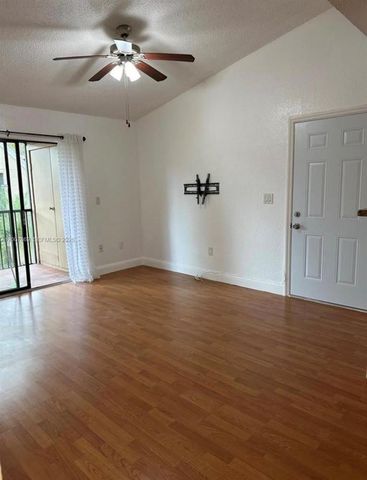 15570 SW 105th Ln 1718, Miami, FL 33196