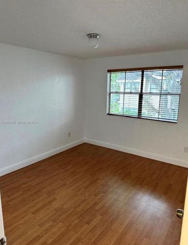 15570 SW 105th Ln 1718, Miami, FL 33196