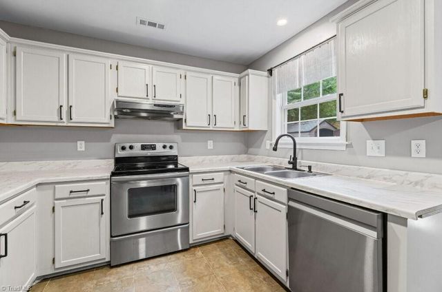 141 Leeds Lane, King, NC 27021
