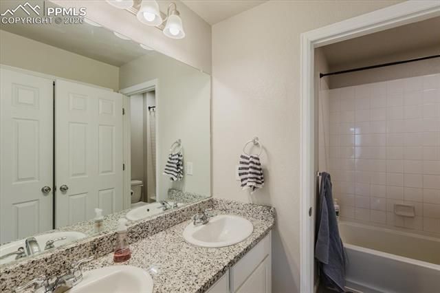 19085 E 66th Avenue, Denver, CO 80249