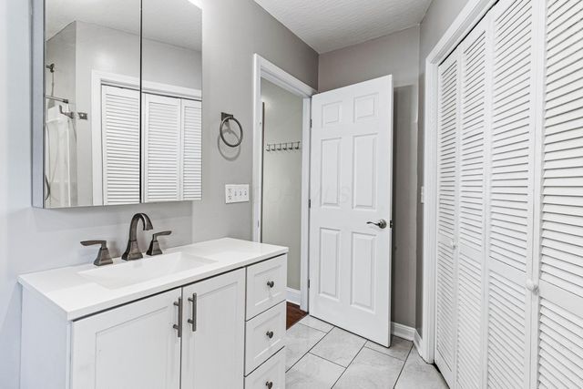 3365 Lakeside Road, Millersport, OH 43046