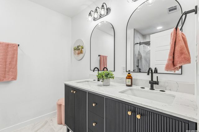 225 Wellesley, San Antonio, TX 78209