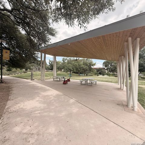 225 Wellesley, San Antonio, TX 78209
