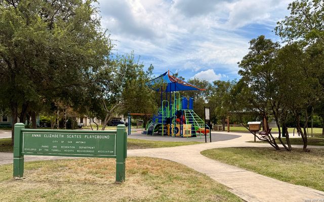 225 Wellesley, San Antonio, TX 78209