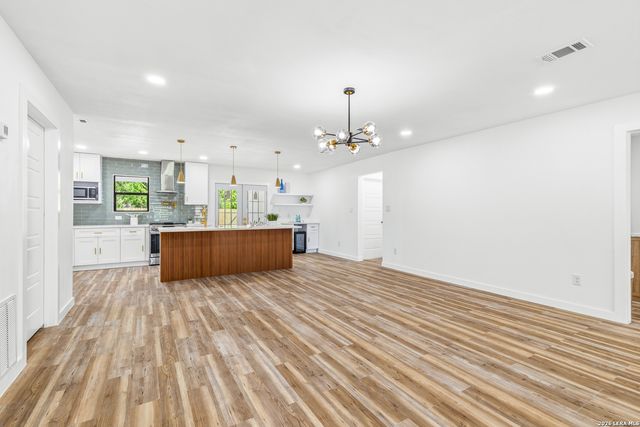 225 Wellesley, San Antonio, TX 78209