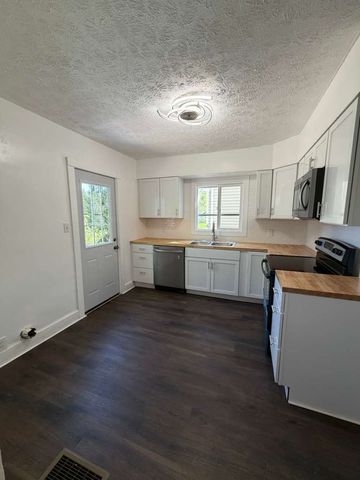 1147 Beaumont Avenue, Dayton, OH 45410