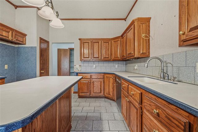3808 Drawbridge Lane, Norman, OK 73072