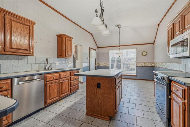 3808 Drawbridge Lane, Norman, OK 73072