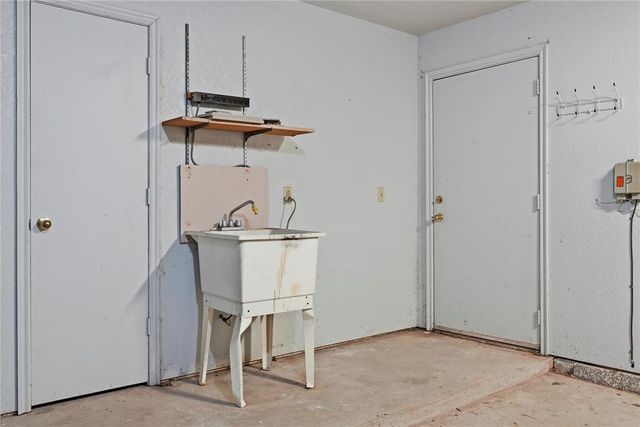 3808 Drawbridge Lane, Norman, OK 73072