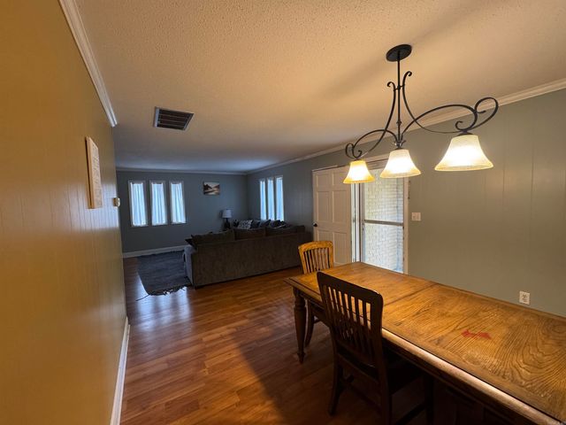 1018 Homecrest Drive, Piggott, AR 72454