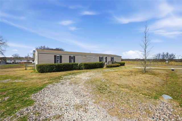 125 Willow Ridge Circle, Southmayd, TX 75092