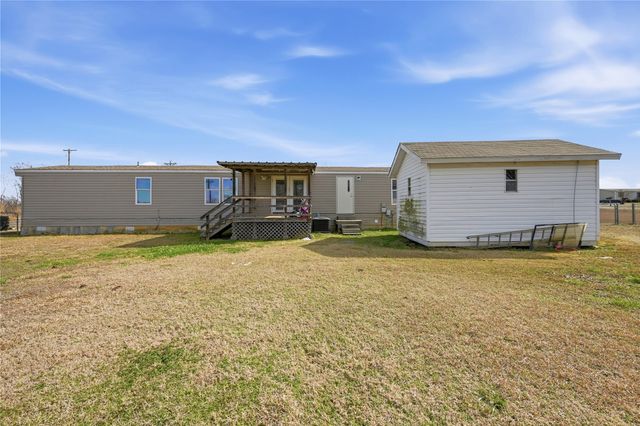 125 Willow Ridge Circle, Southmayd, TX 75092